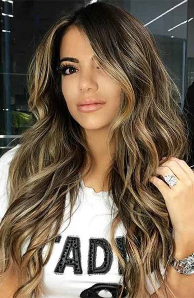 هایلایت بلوند عسلی روی موی مشکی