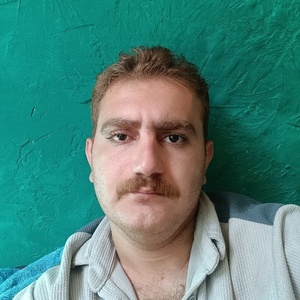 سید میلاد حسینی