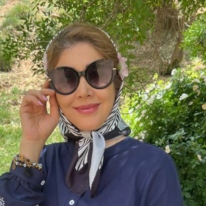 محیا محمدی