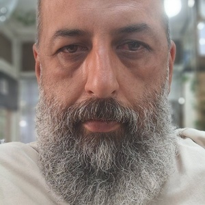 یوسف پیرهادی