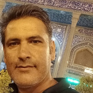 میلاد مکرمی