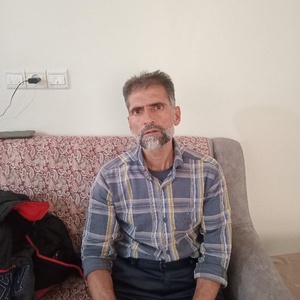 حسن زارع گواری