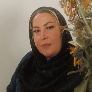 زهرا عزیزی