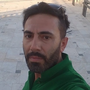 عادل دشتی