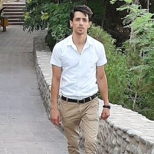 میثم خونساریان