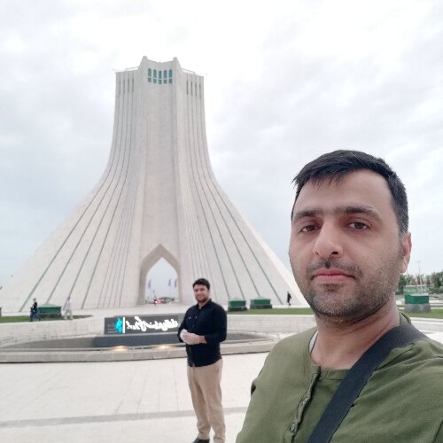 حسین افنوم